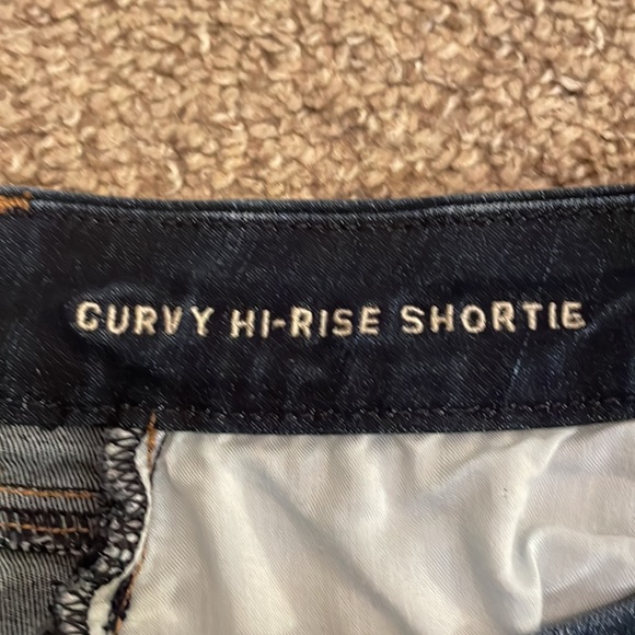 American Eagle high rise distressed shorts, size 8 - Picture 4 of 6